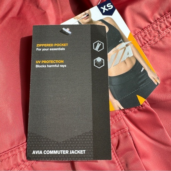 AVIA Commuter Hooded Rain Jacket XS Fire Red  Water Resistant Travel‎ Casual New - Picture 5 of 15